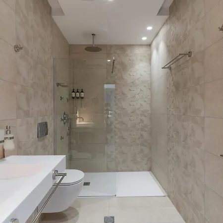 Ikia Katsani Villa *