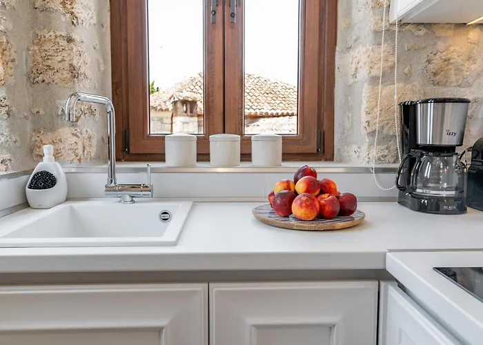 Ikia Katsani * Afytos