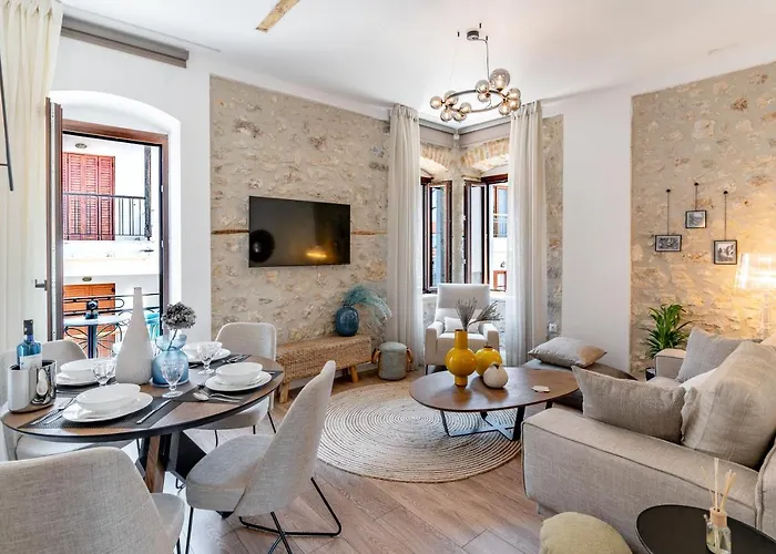 Ikia Katsani * אפיטוס